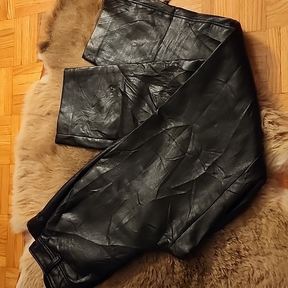 Babaton commando ankle pants vegan black new without tag - Picture 11 of 12